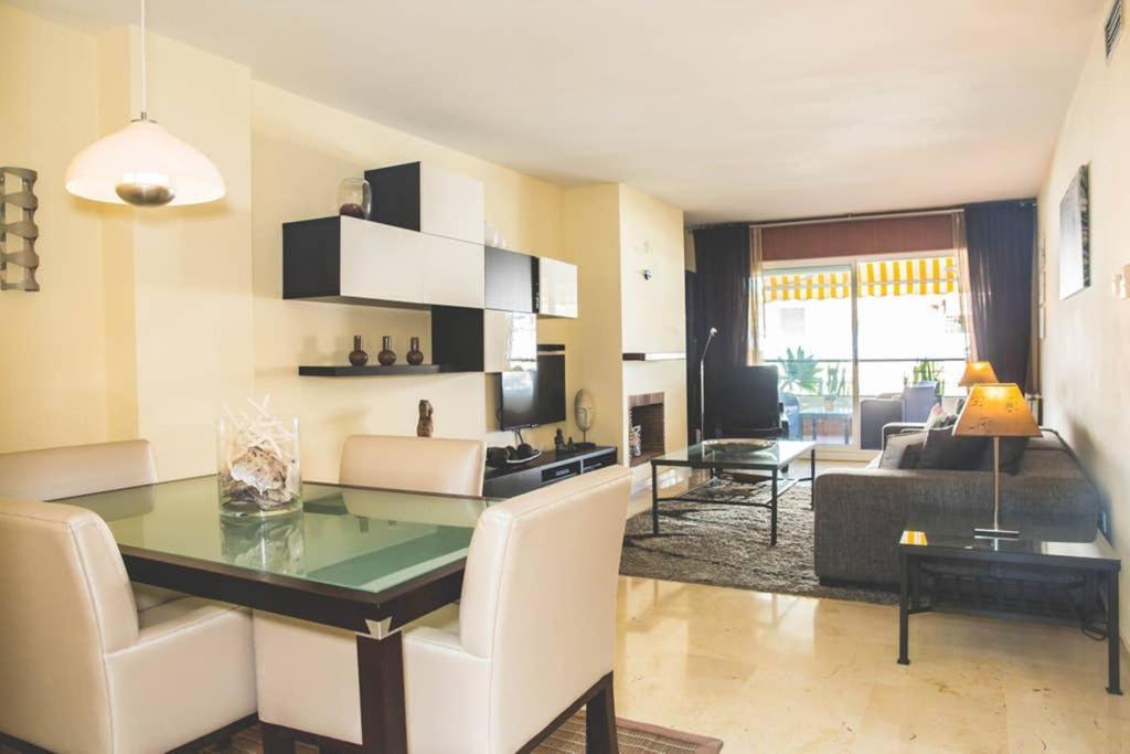 Appartamento Espacioso Apartamento En Guadalmina - Marbella Esterno foto